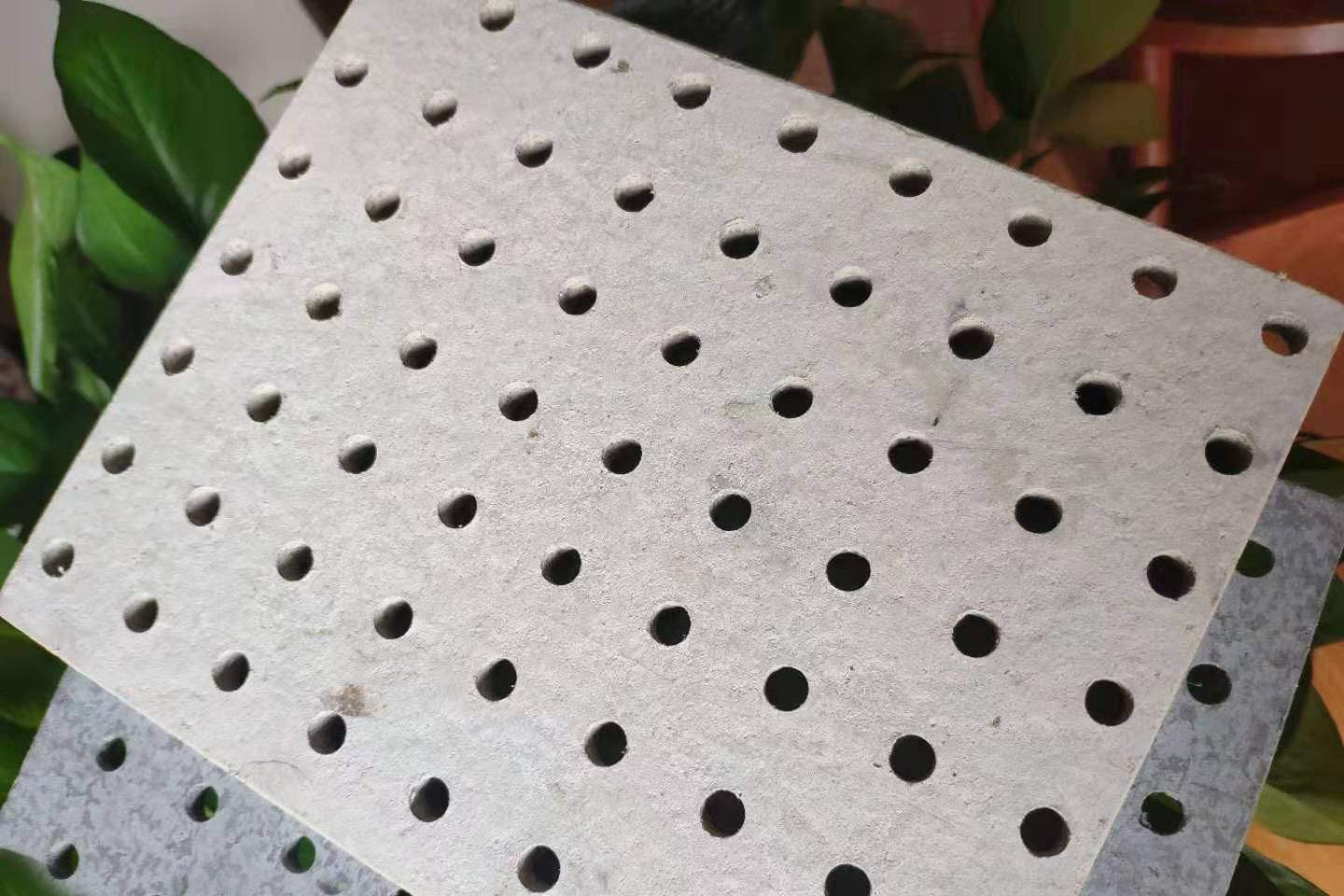 穿孔吸音板
